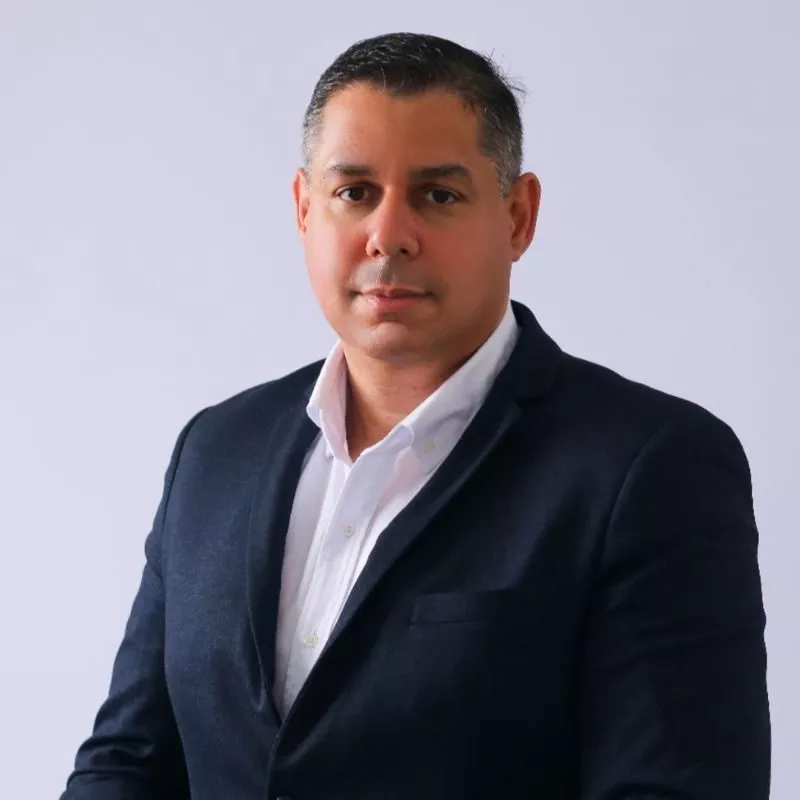 Quem Somos - Robson - Pucine - Engenharia